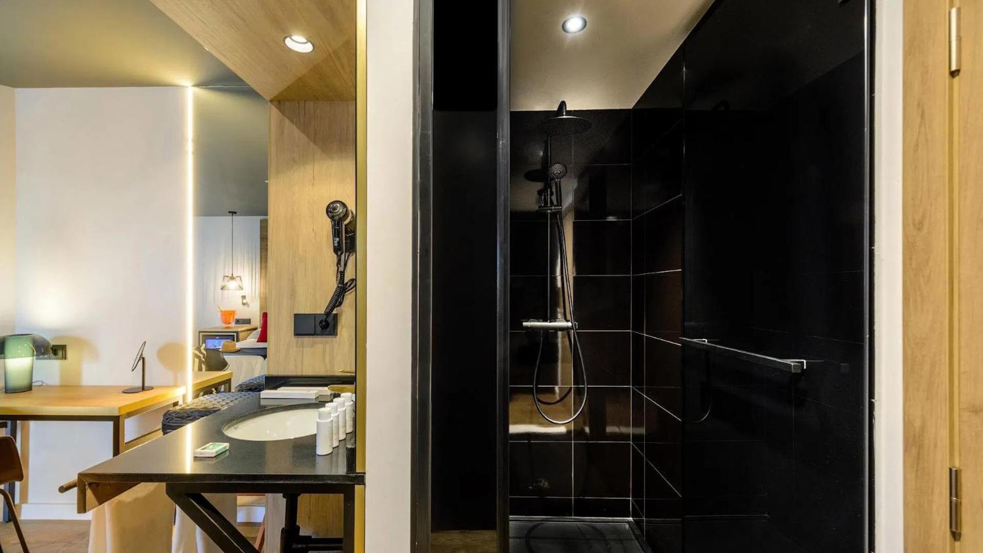 Hotel Vibra District - Adults Only Sant Antoni de Portmany Esterno foto