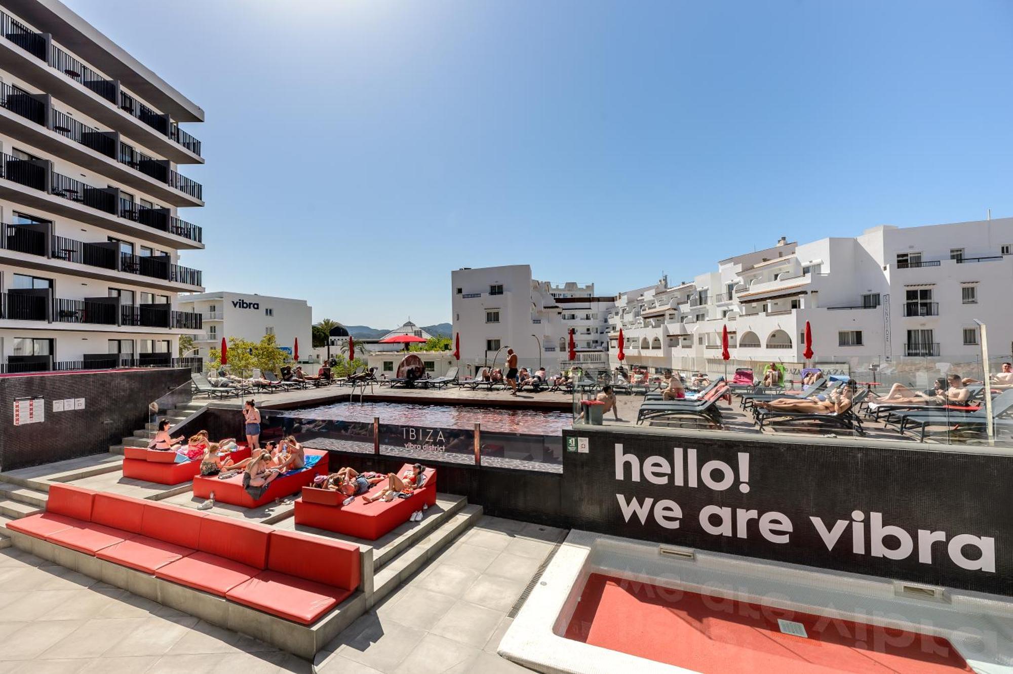 Hotel Vibra District - Adults Only Sant Antoni de Portmany Esterno foto