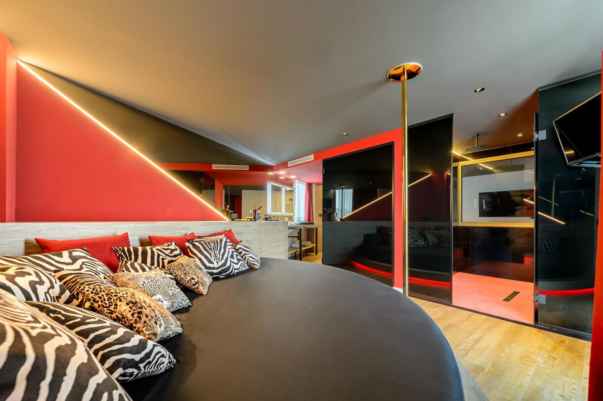 Hotel Vibra District - Adults Only Sant Antoni de Portmany Esterno foto