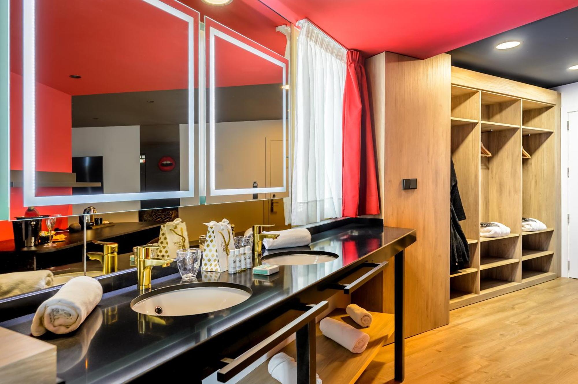 Hotel Vibra District - Adults Only Sant Antoni de Portmany Esterno foto