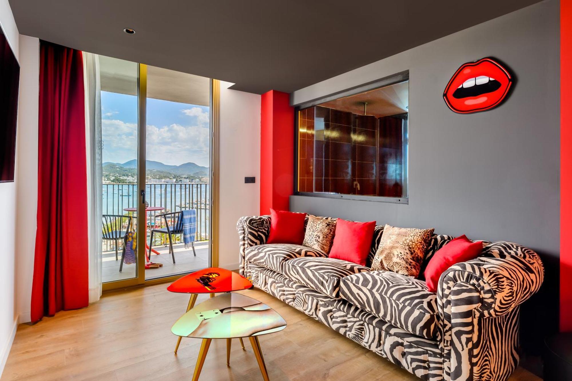 Hotel Vibra District - Adults Only Sant Antoni de Portmany Esterno foto