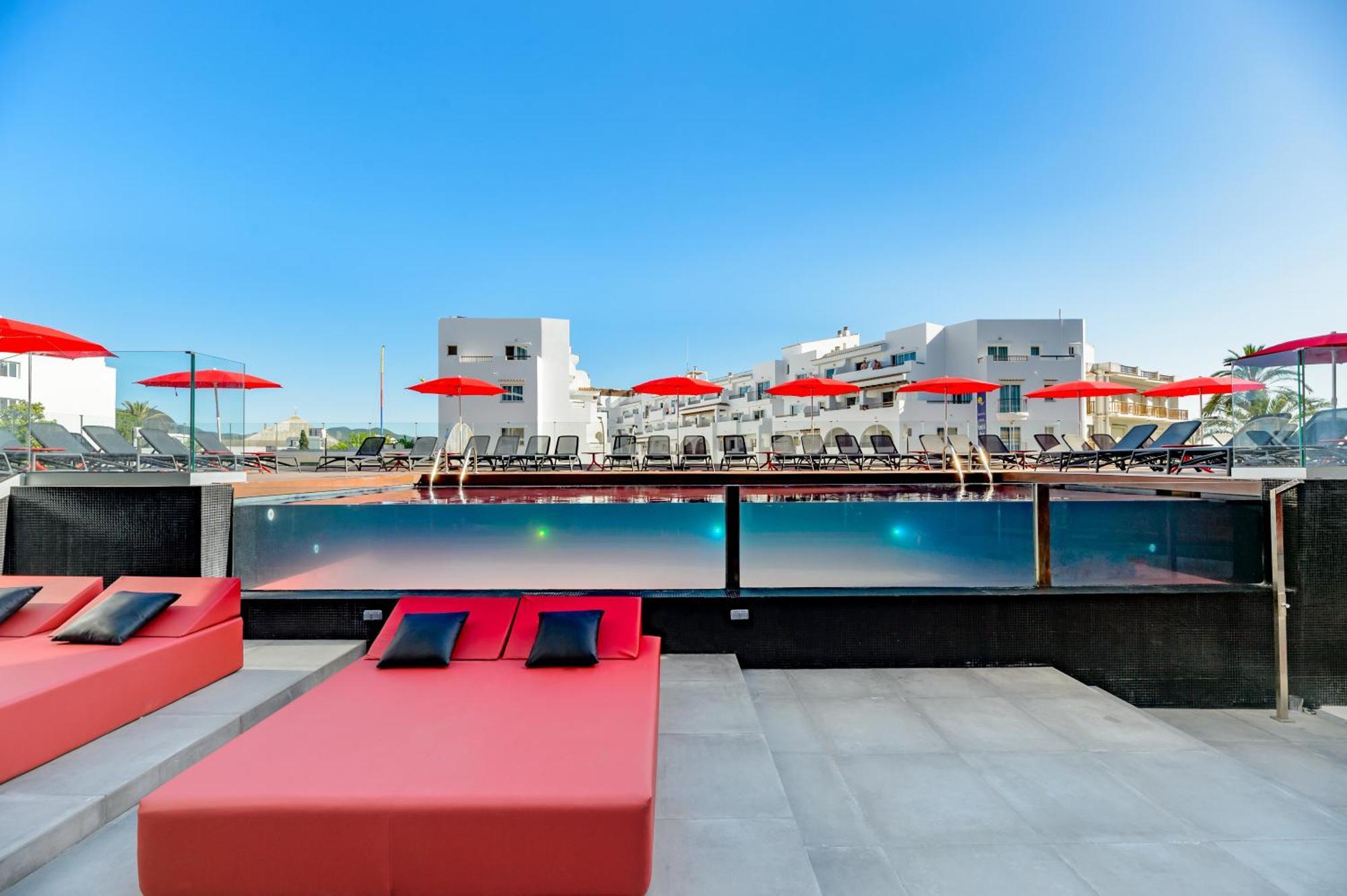 Hotel Vibra District - Adults Only Sant Antoni de Portmany Esterno foto